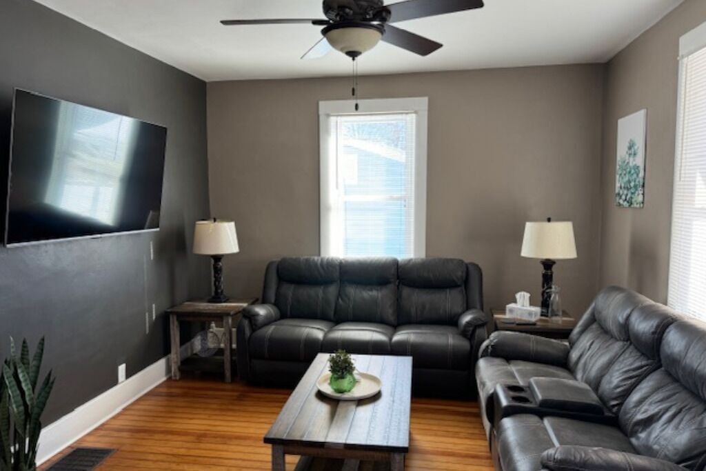 Photo of Livingroom in Taylorville