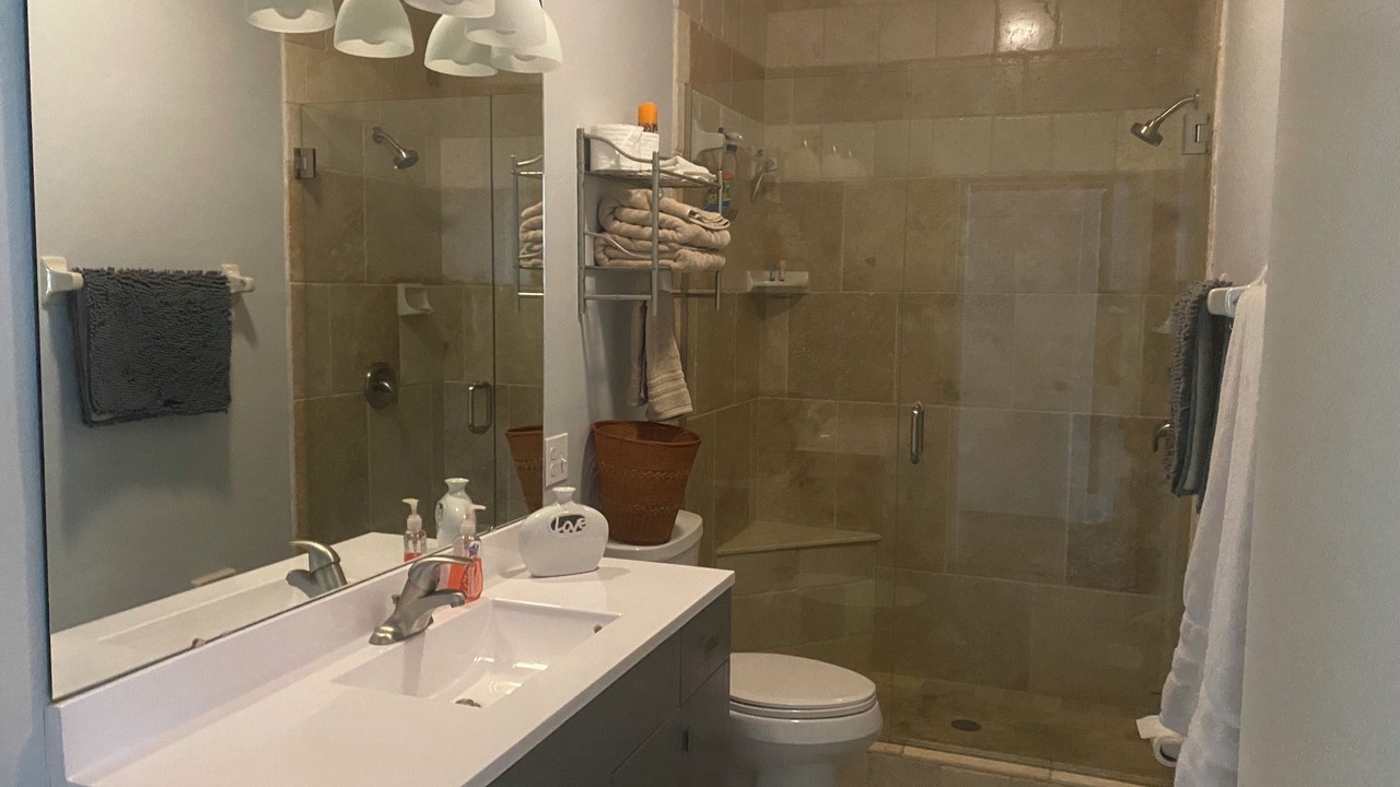Photo of Bathroom in Taylorville