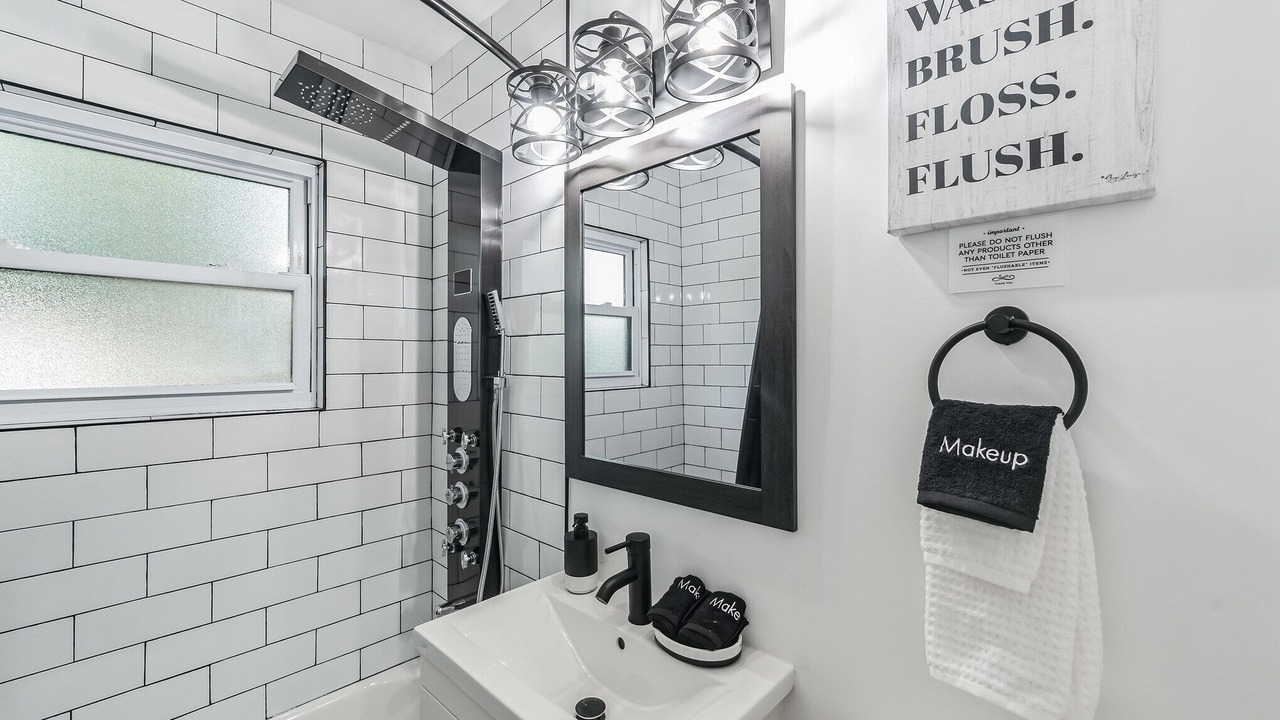 Photo of Bathroom in Rolling Meadows