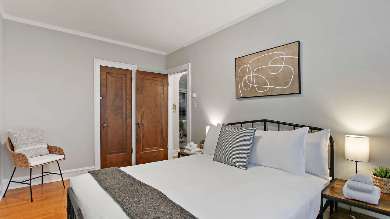Photo of Bedroom in Cragin