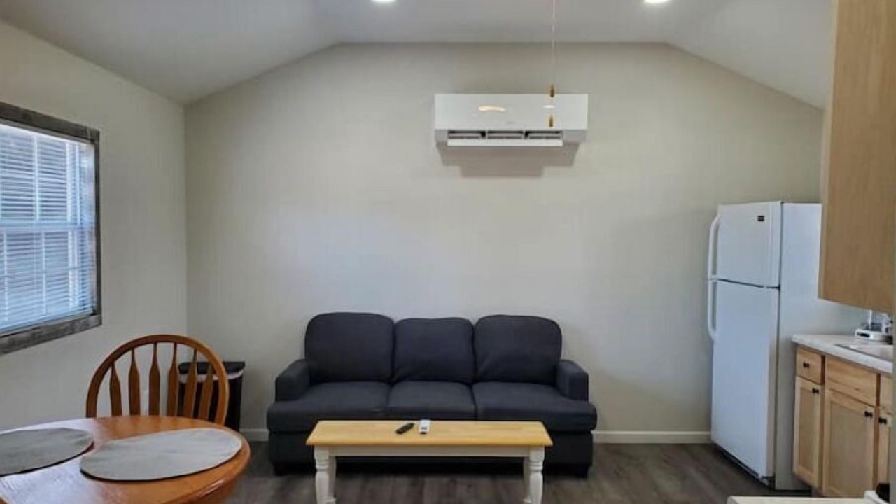 Photo of Livingroom in New Boston
