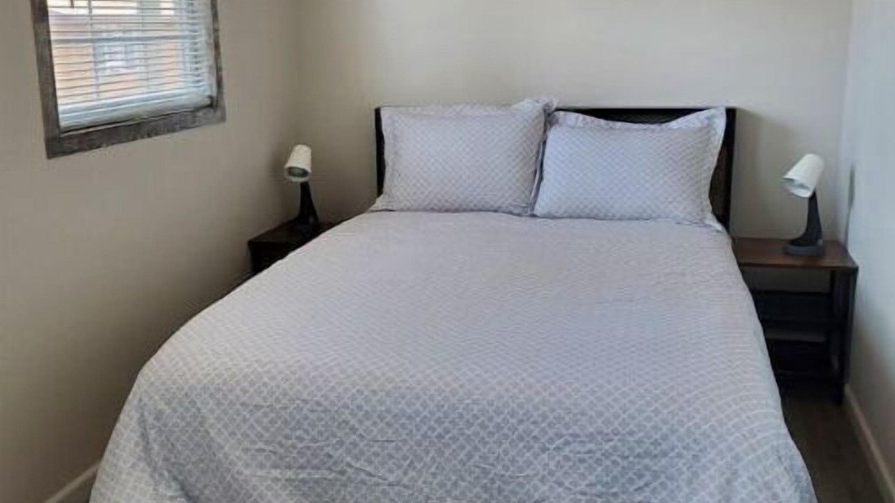 Photo of Bedroom in New Boston
