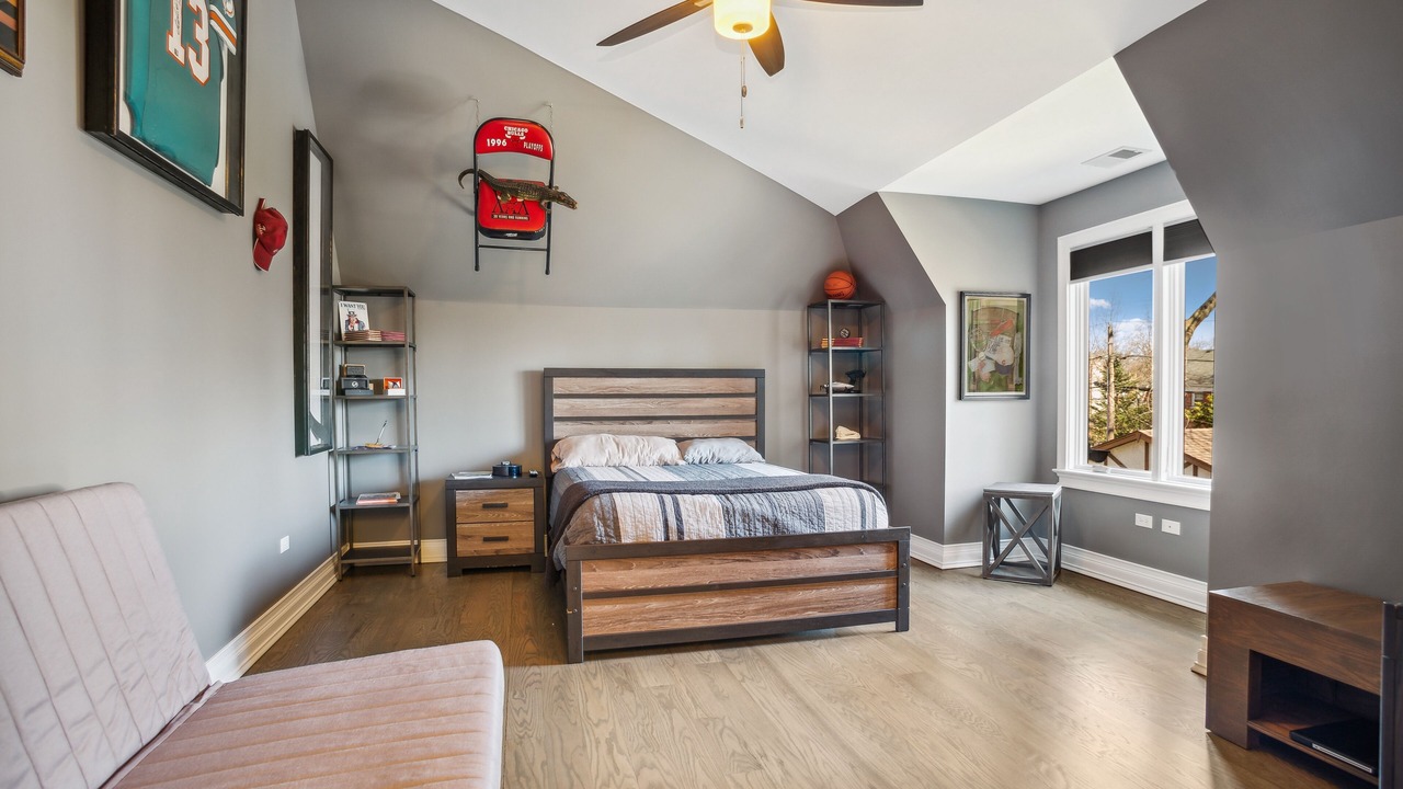 Photo of Bedroom in Arlington Heights