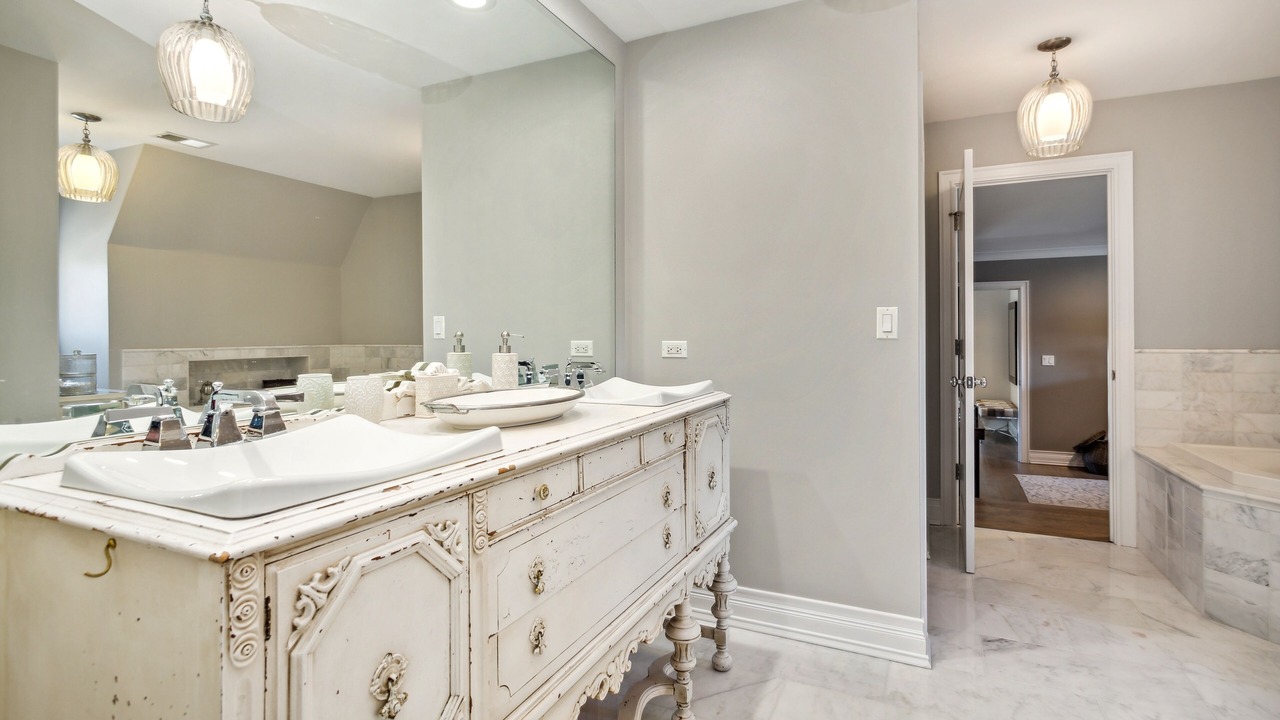 Photo of Bathroom in Arlington Heights