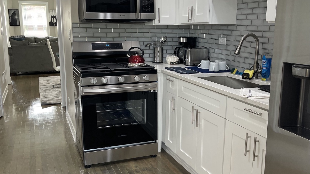 Photo of Kitchen in Greater Grand Crossing