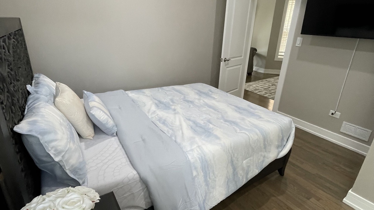 Photo of Bedroom in Greater Grand Crossing