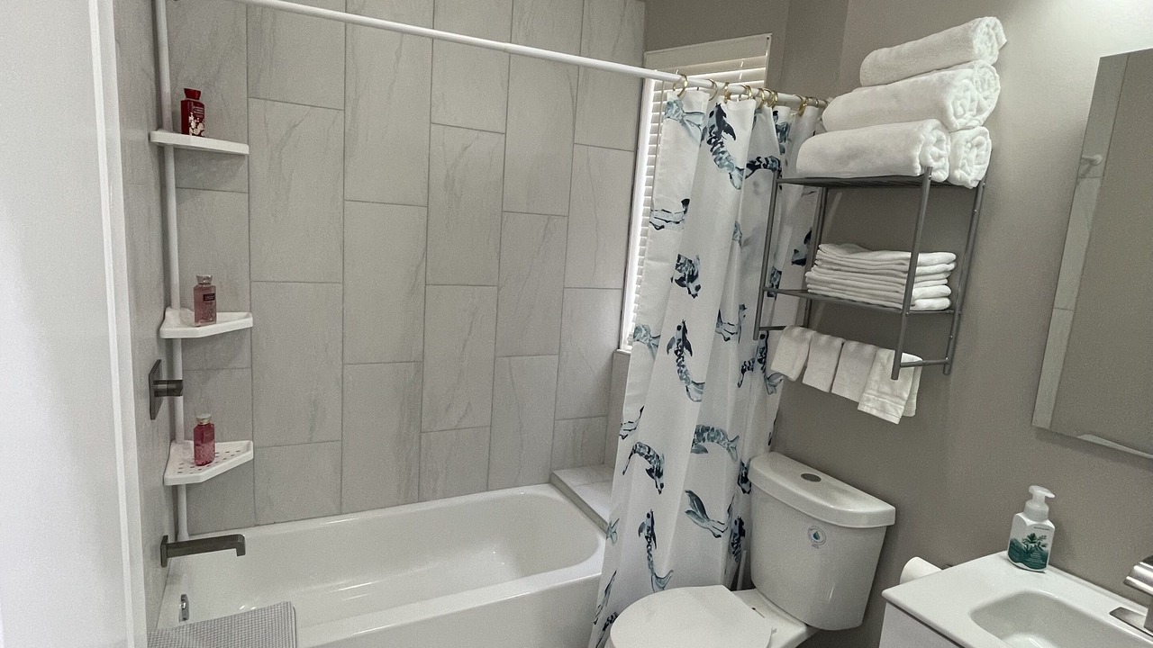 Photo of Bathroom in Greater Grand Crossing