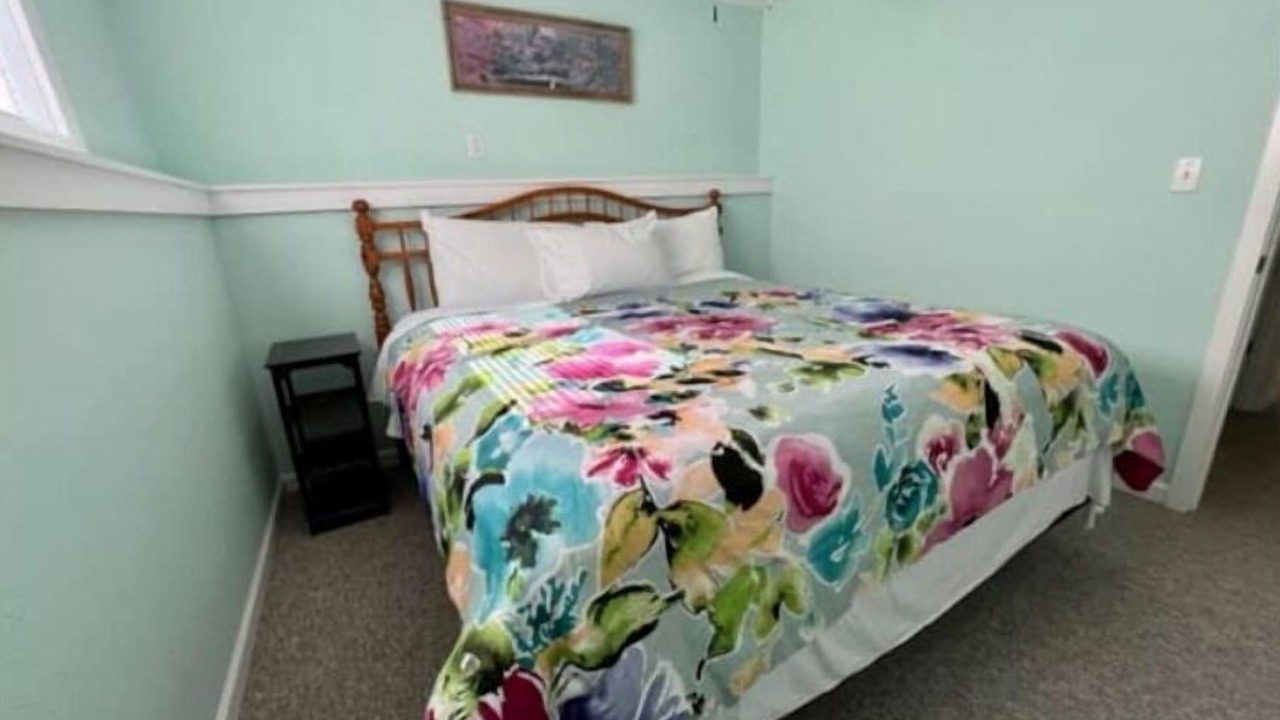 Photo of Bedroom in Pontoosuc