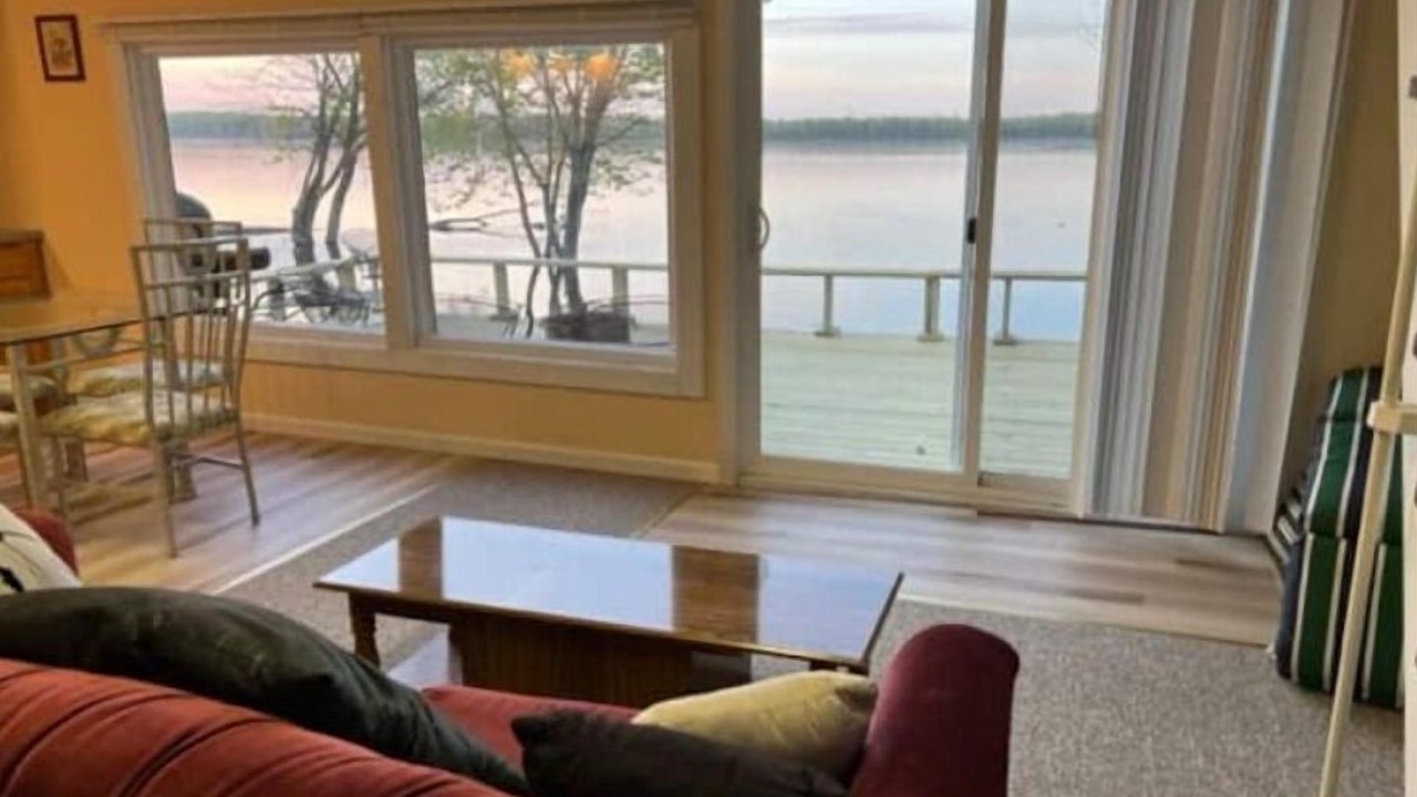 Photo of Livingroom in Pontoosuc