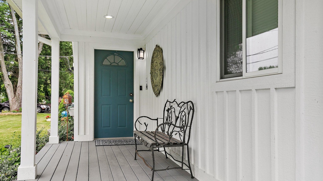 Photo of Patio Balcony in Batavia