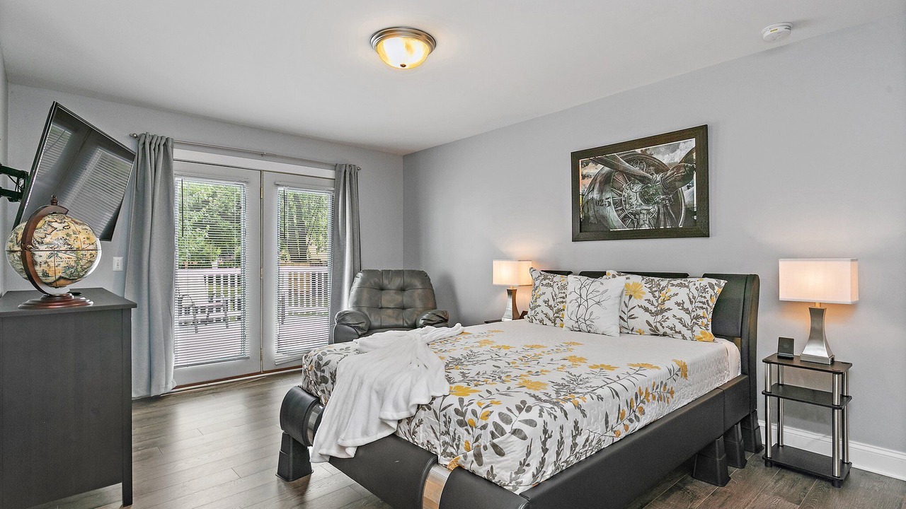 Photo of Bedroom in Batavia
