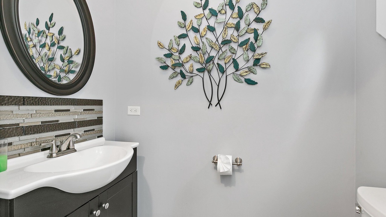 Photo of Bathroom in Batavia