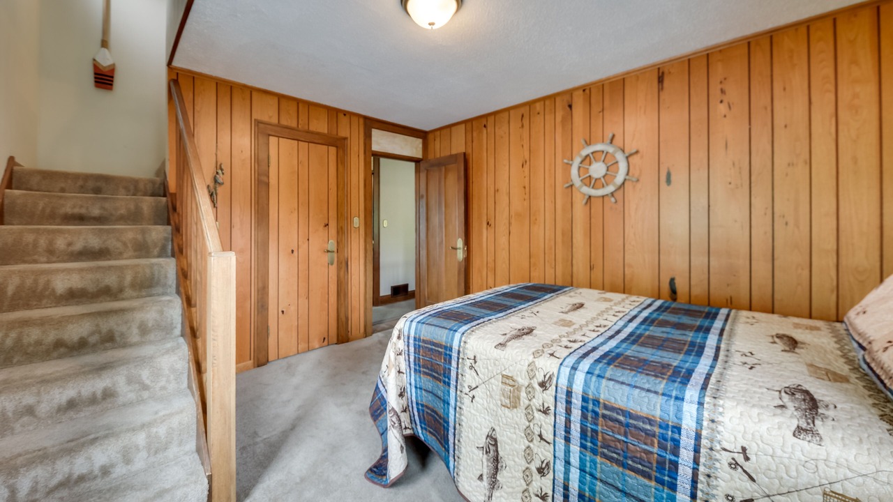 Photo of Bedroom in McHenry