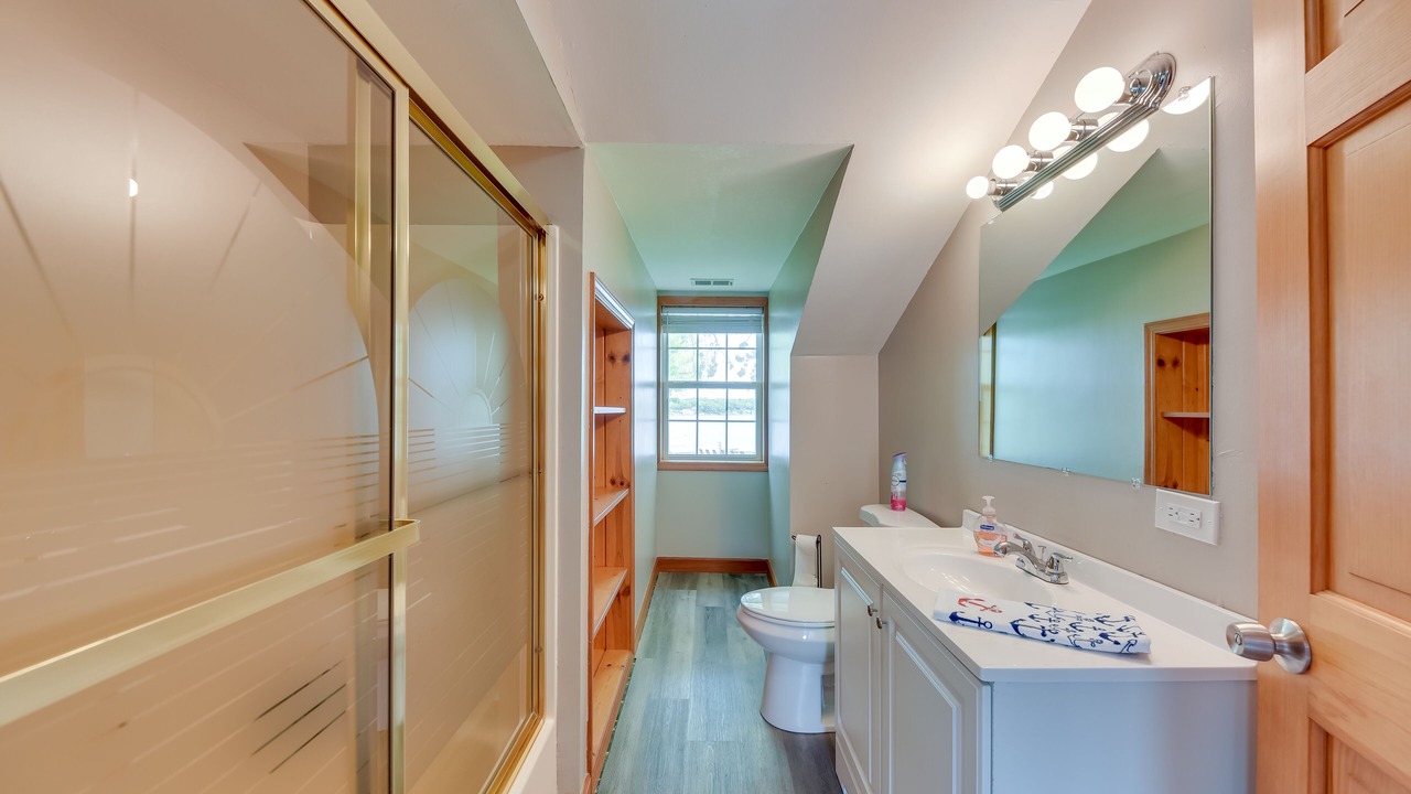 Photo of Bathroom in McHenry