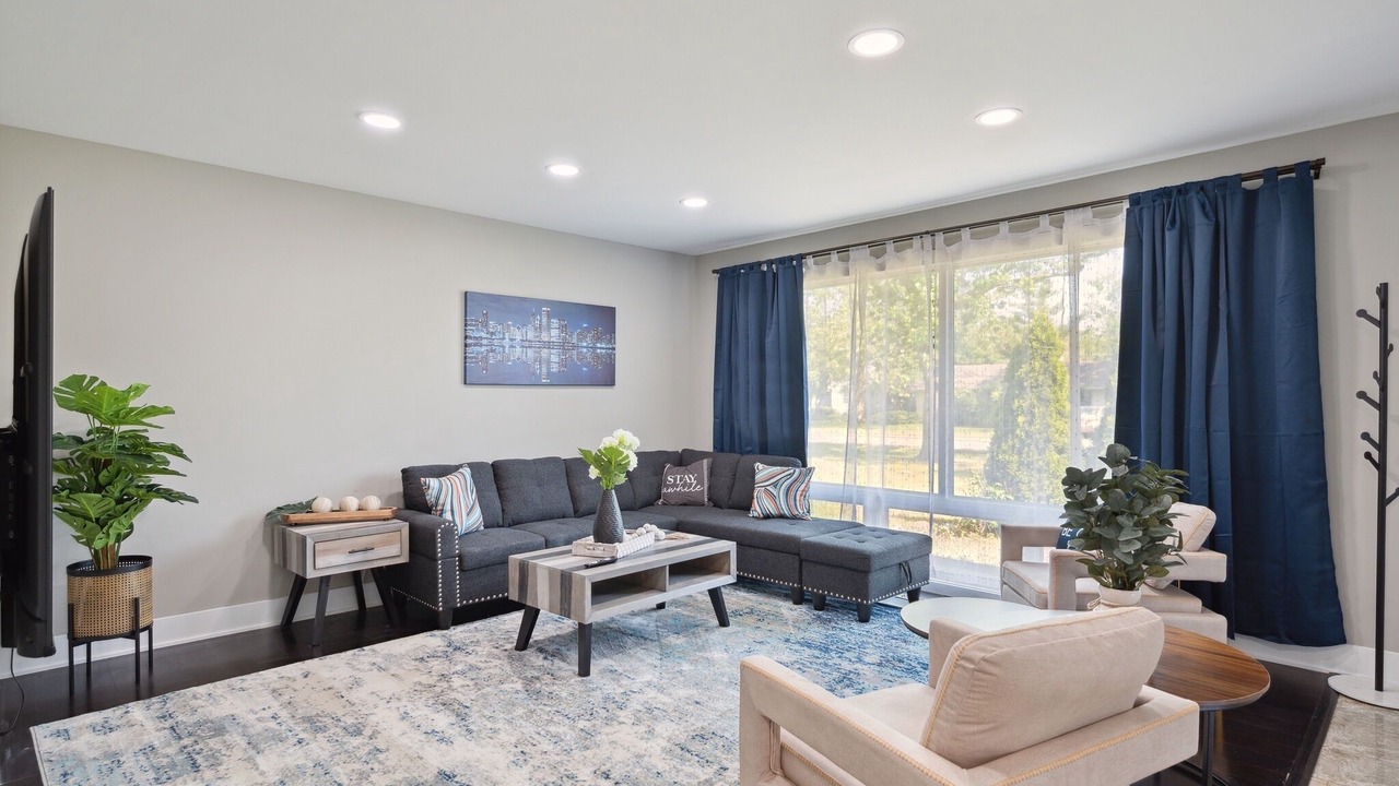 Photo of Bedroom in Glenview