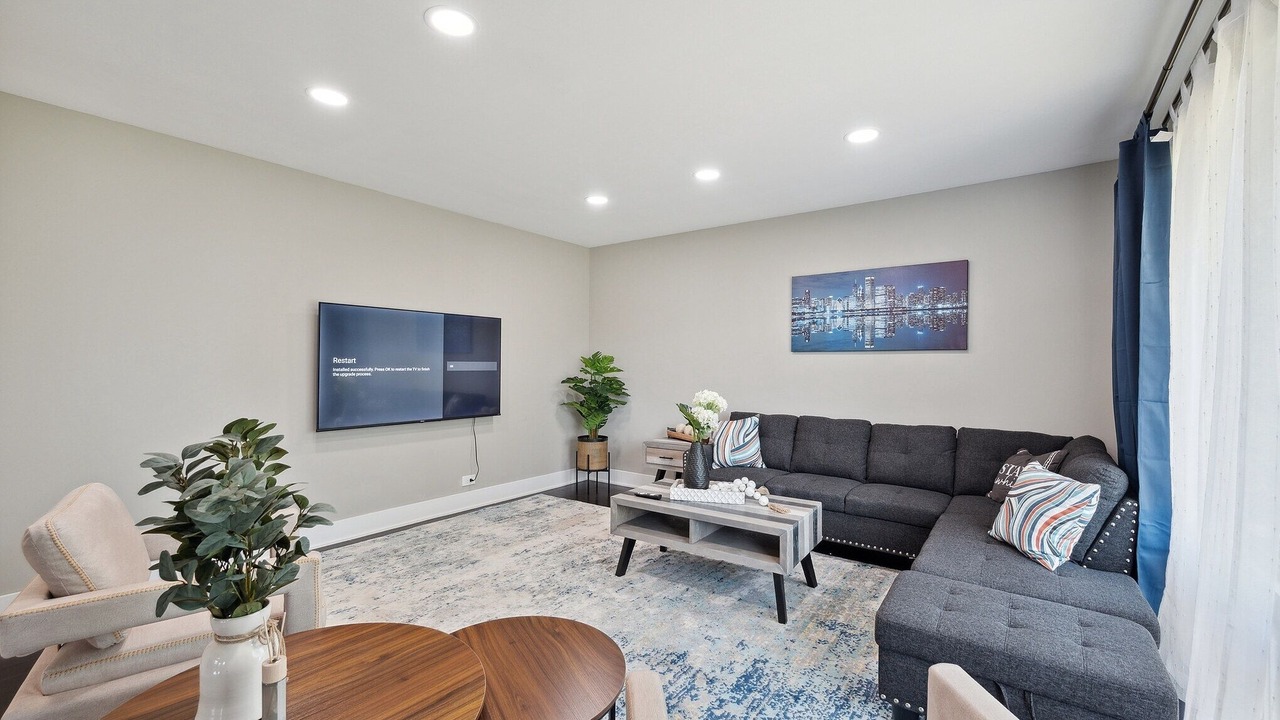 Photo of Bedroom in Glenview