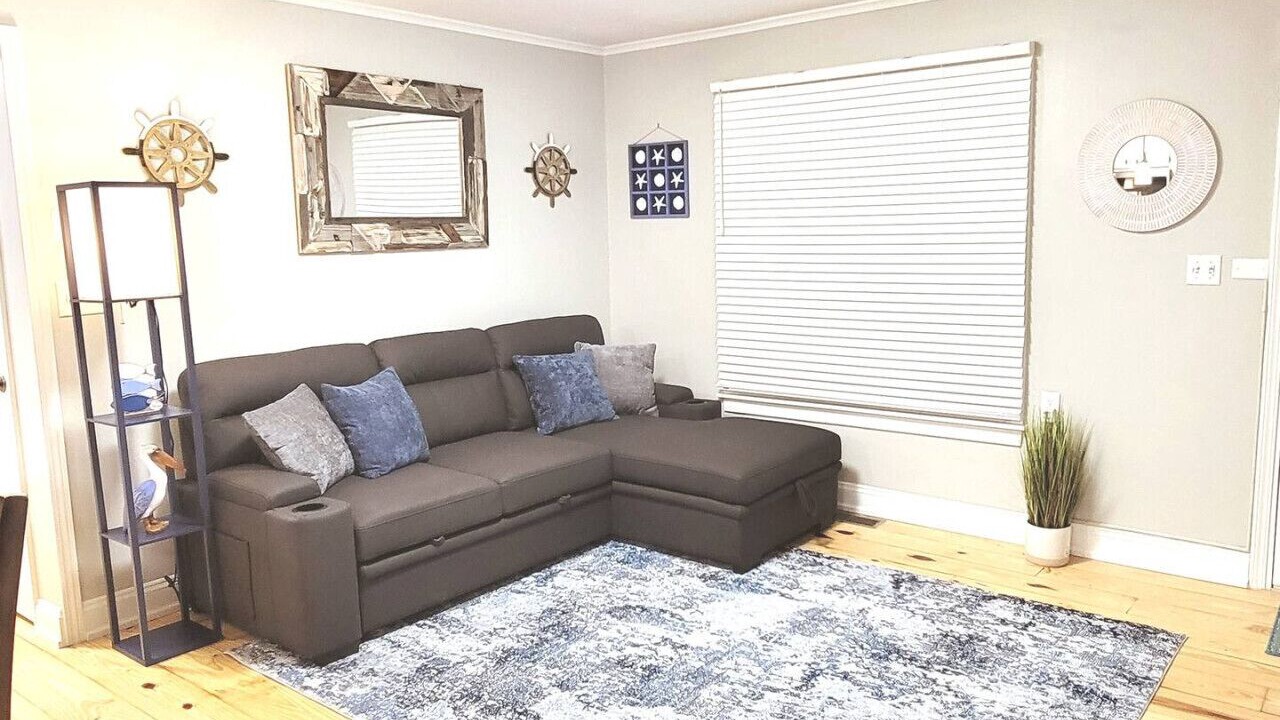 Photo of Livingroom in Fox Lake