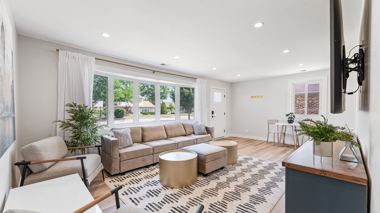 Photo of Livingroom in Des Plaines