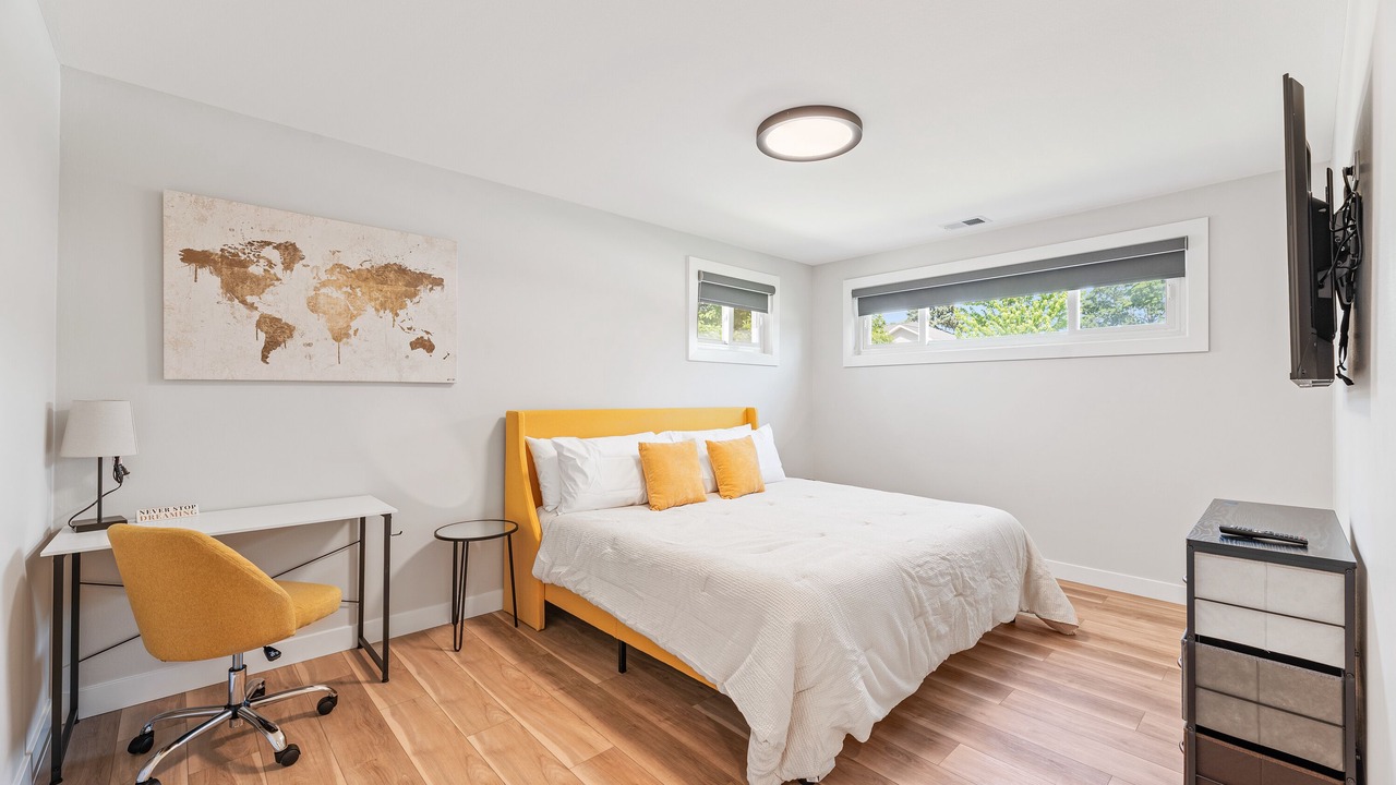 Photo of Bedroom in Des Plaines