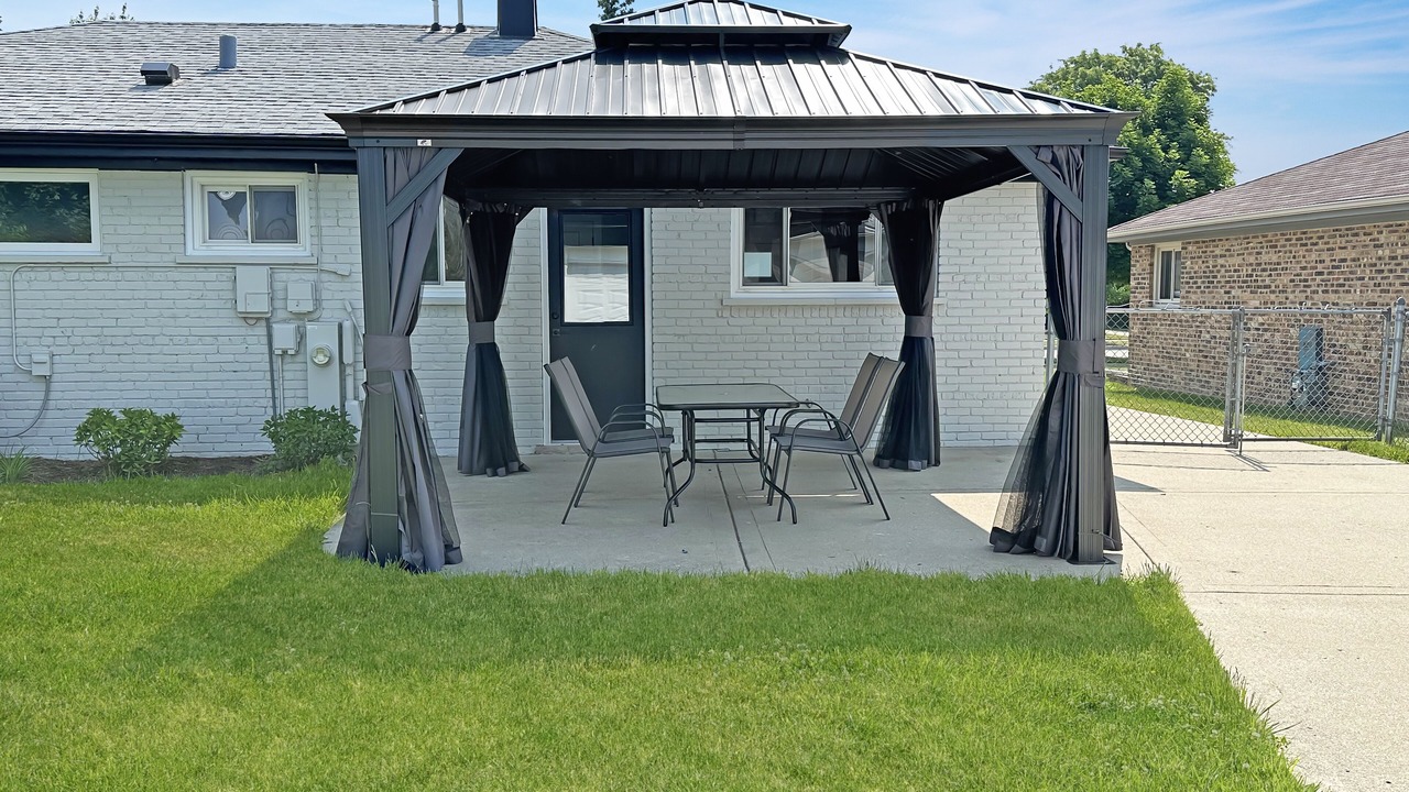 Photo of Outdoor in Des Plaines