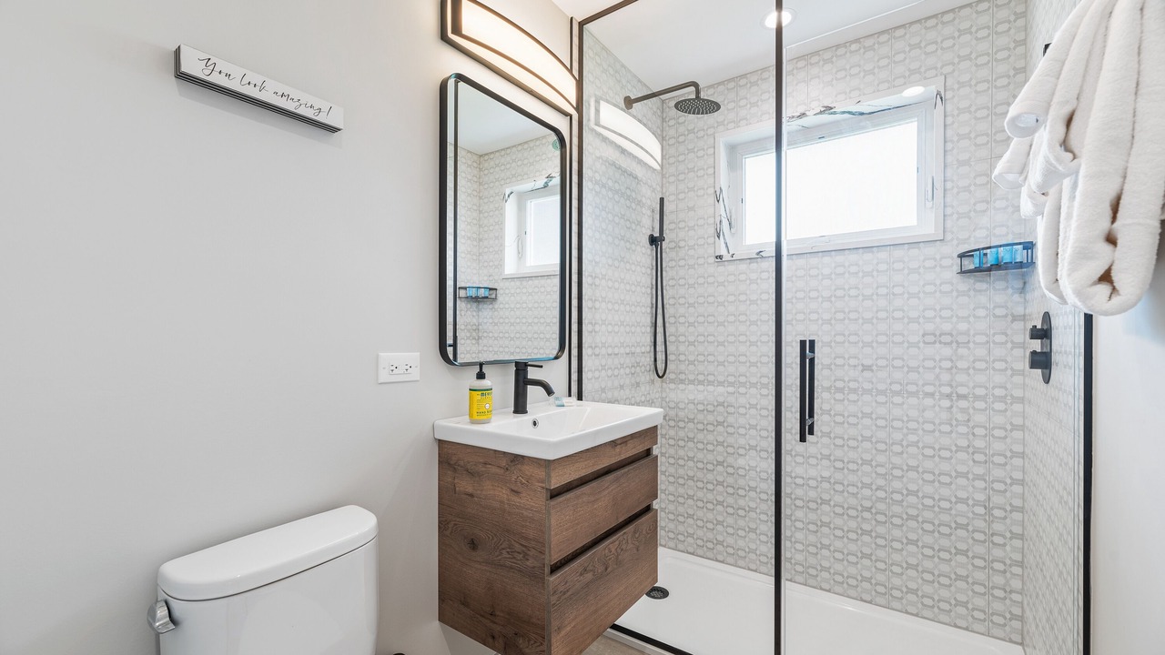 Photo of Bathroom in Des Plaines
