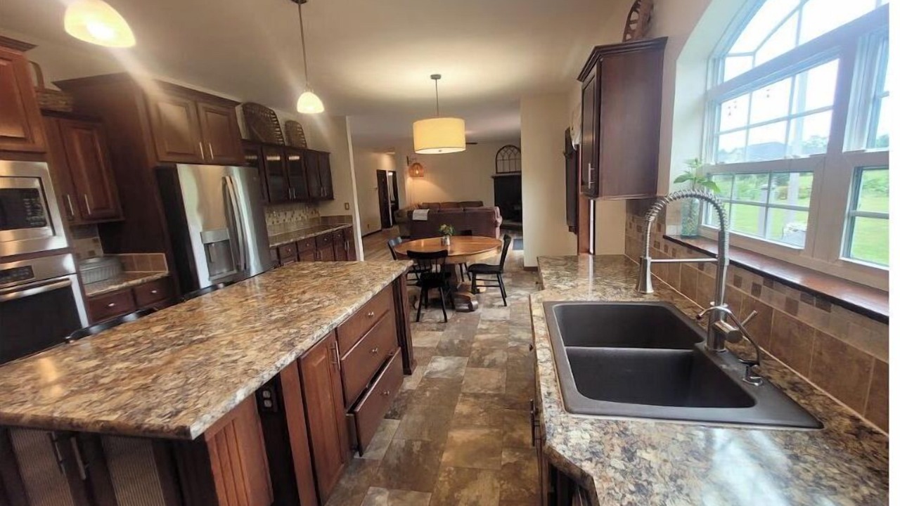 Photo of Kitchen in Groveland