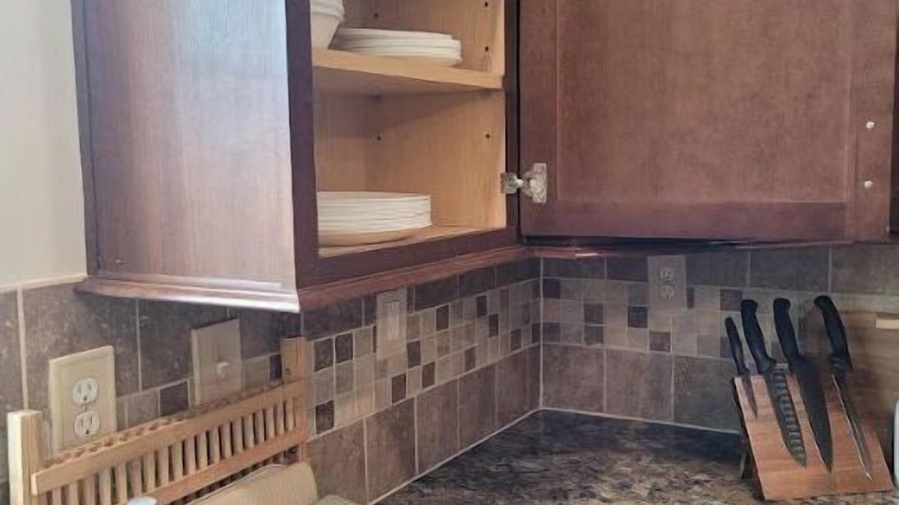 Photo of Kitchen in Groveland