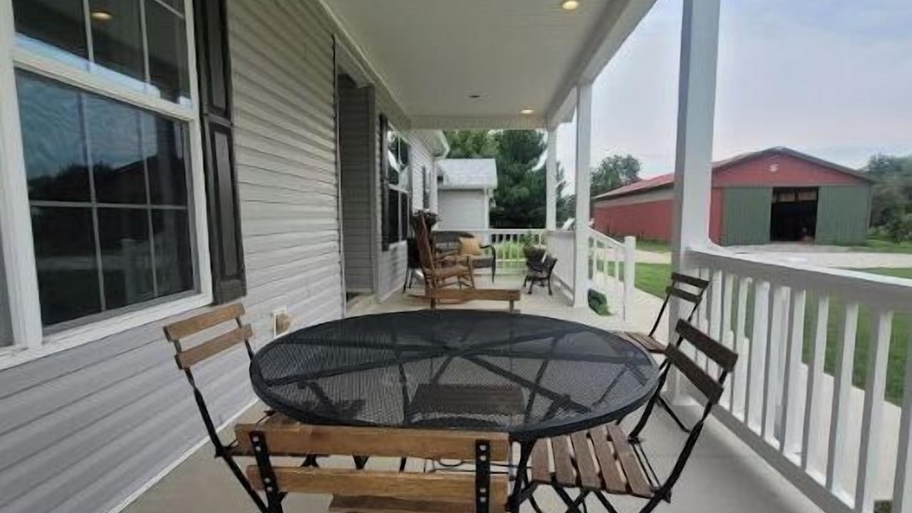 Photo of Outdoor in Groveland