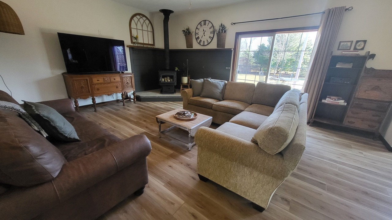 Photo of Bedroom in Groveland