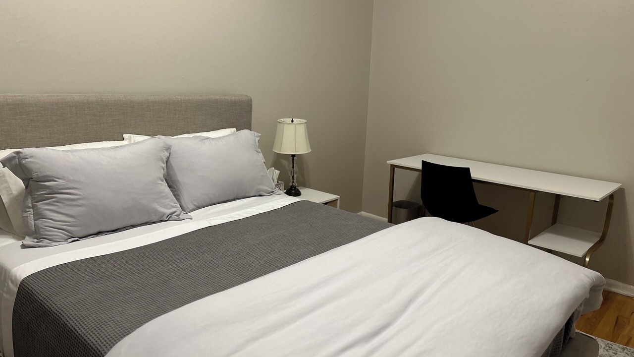 Photo of Bedroom in Mid-North District