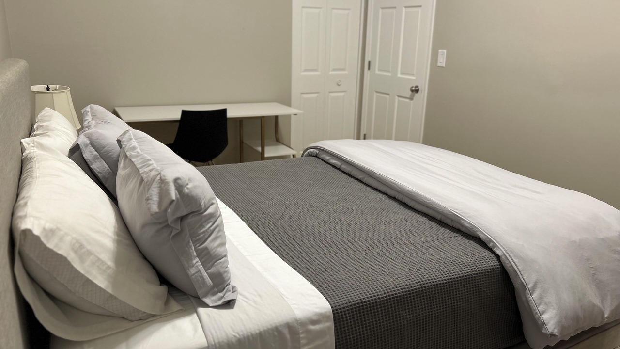 Photo of Bedroom in Mid-North District