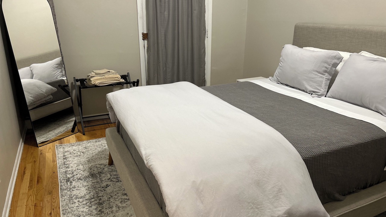 Photo of Bedroom in Mid-North District