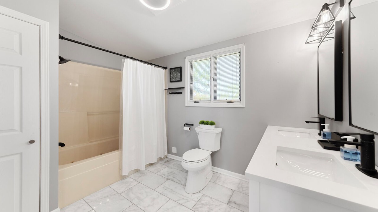 Photo of Bathroom in Fox Valley