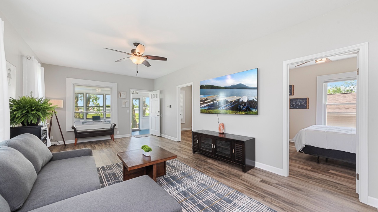 Photo of Livingroom in Fox Valley