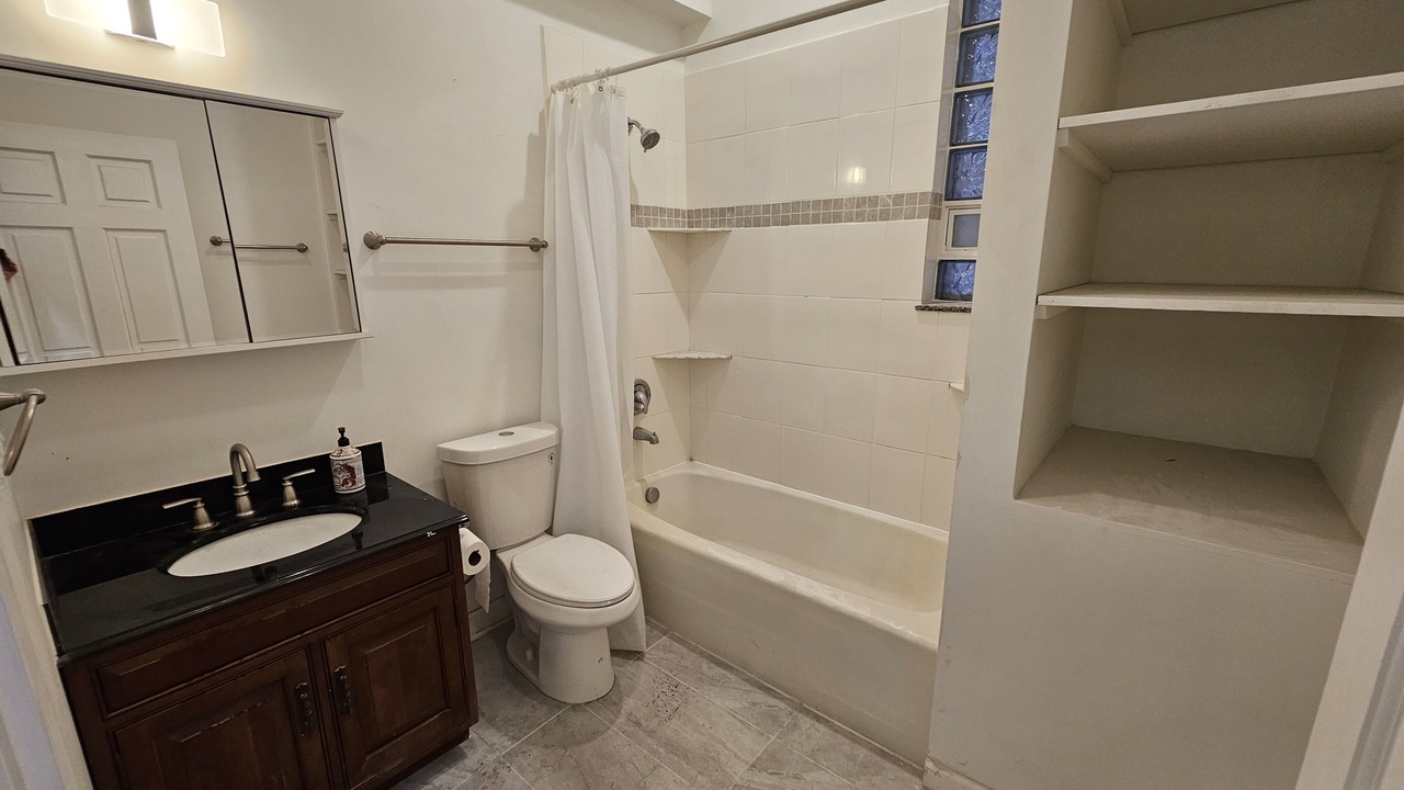Photo of Bathroom in Lake View East