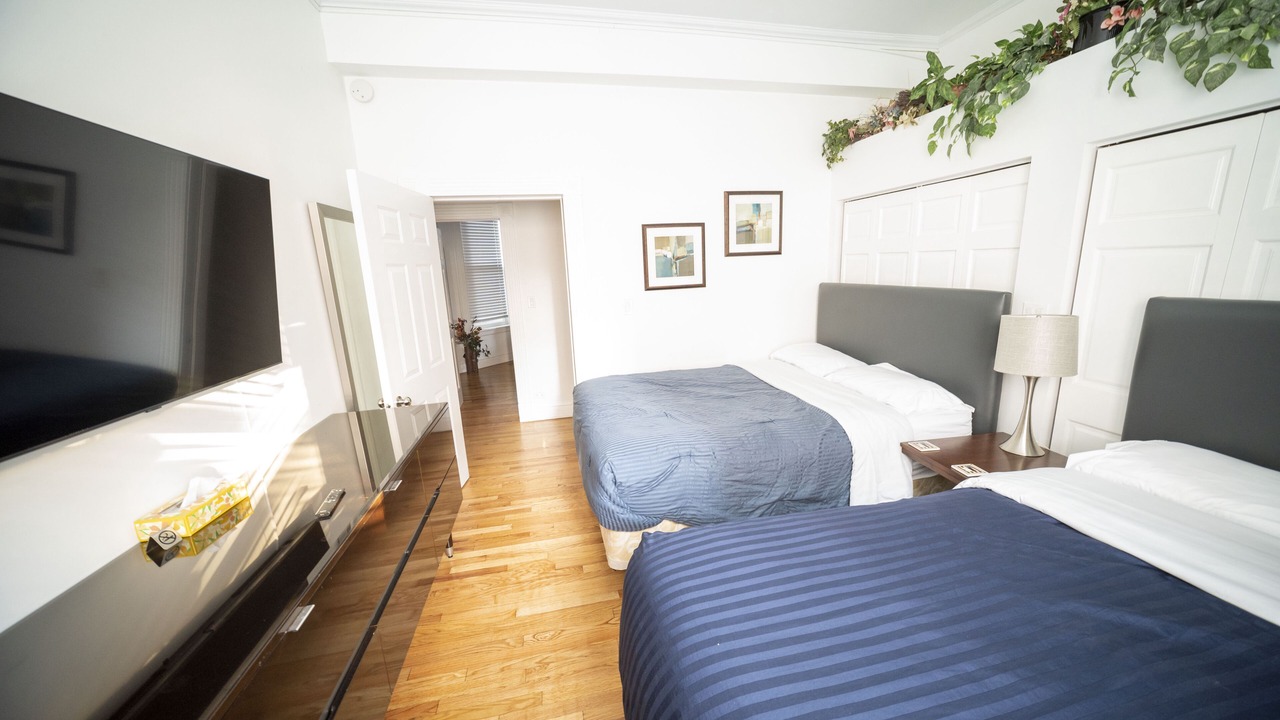 Photo of Bedroom in Lake View East
