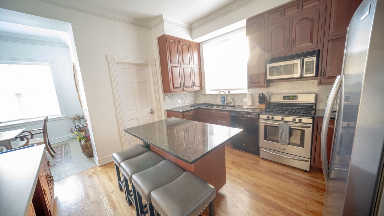Photo of Kitchen in Lake View East