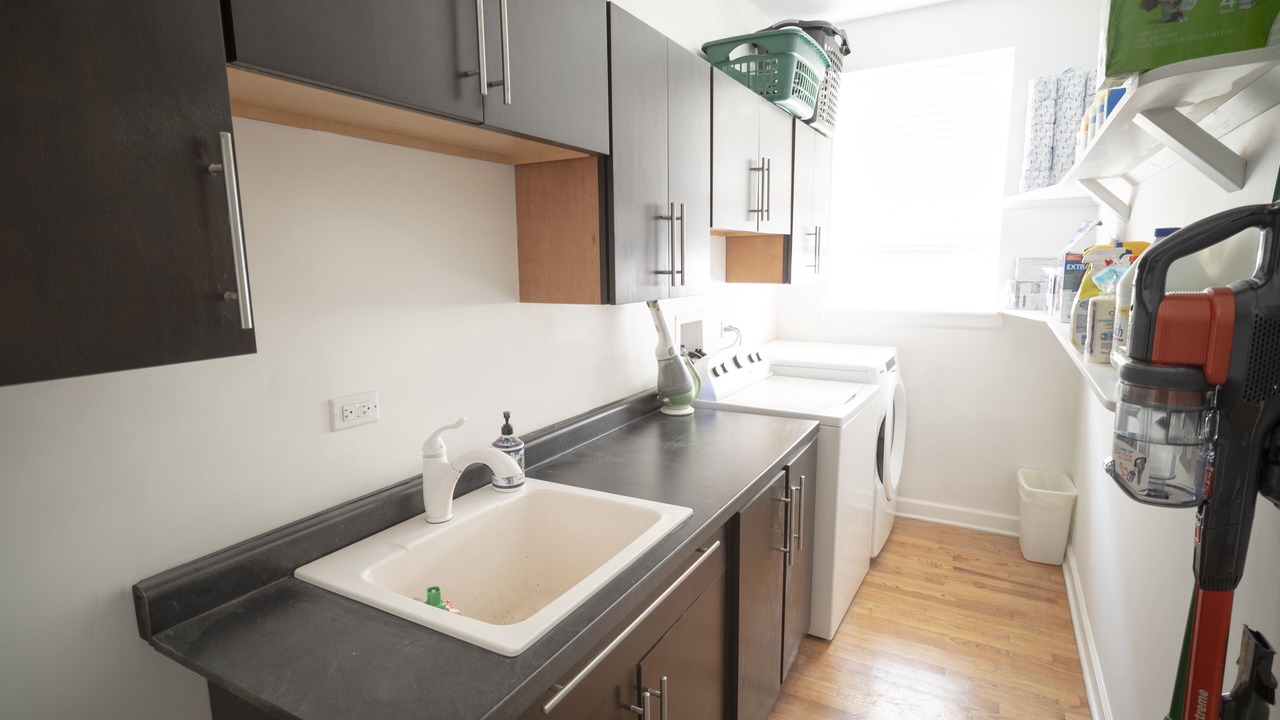 Photo of Kitchen in Lake View East