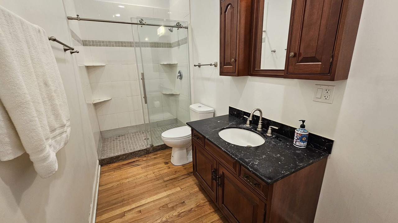 Photo of Bathroom in Lake View East
