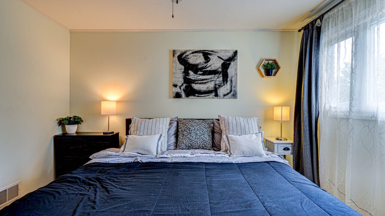 Photo of Bedroom in Highland Hills
