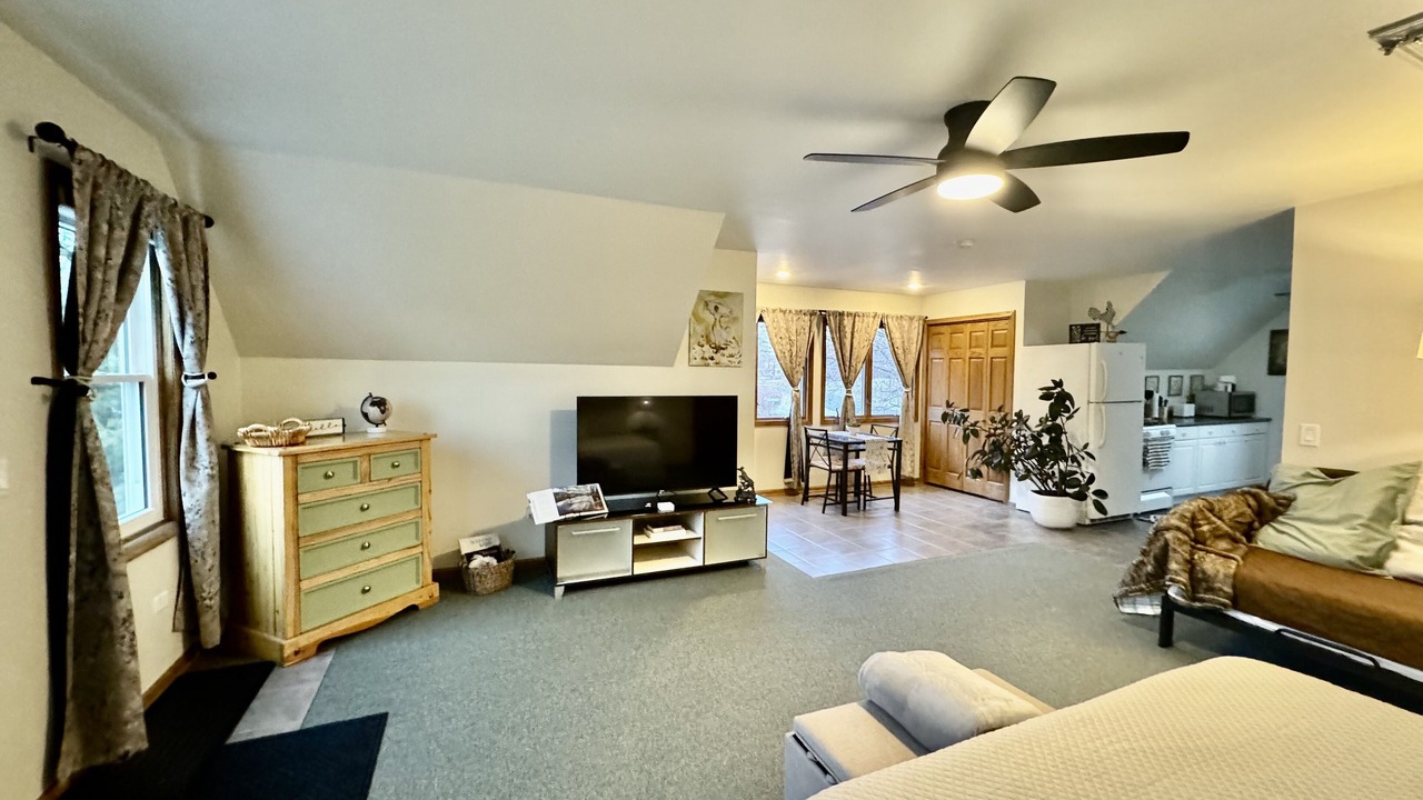 Photo of Bedroom in Plato Center