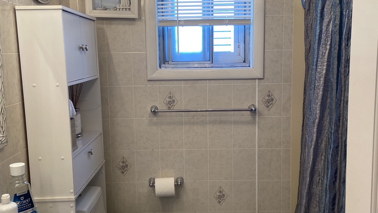 Photo of Bathroom in Des Plaines