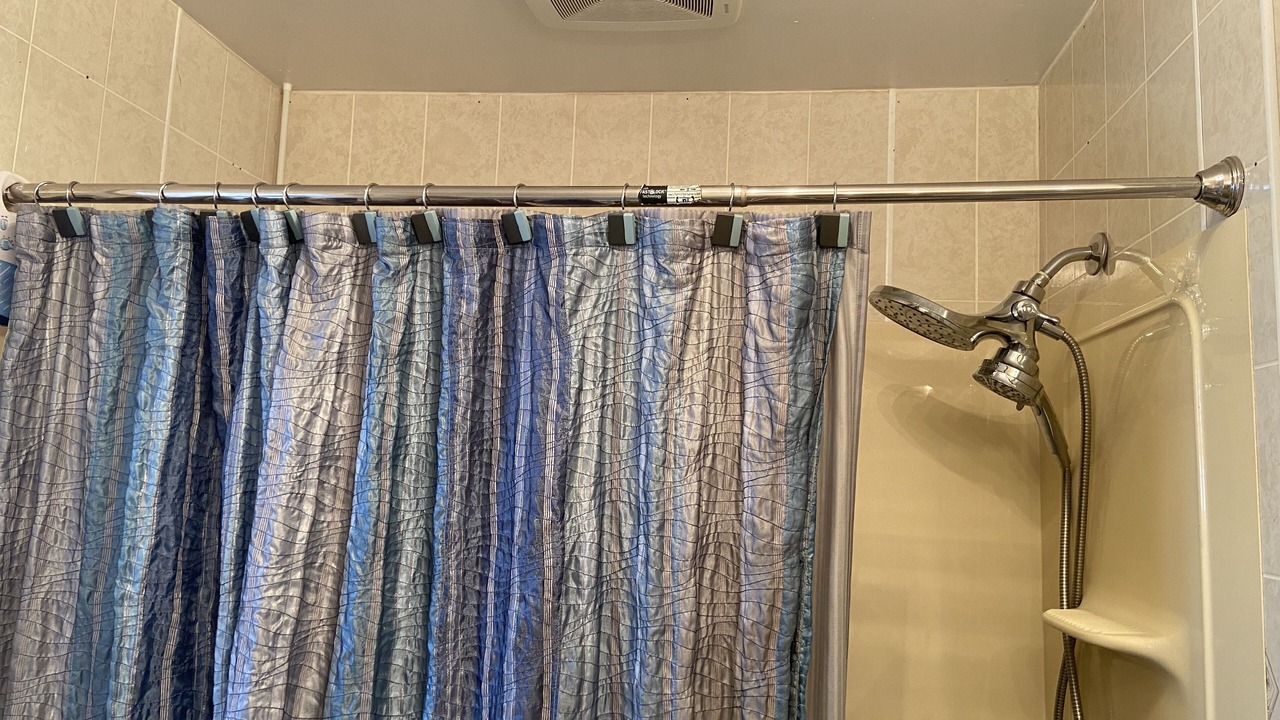 Photo of Bathroom in Des Plaines