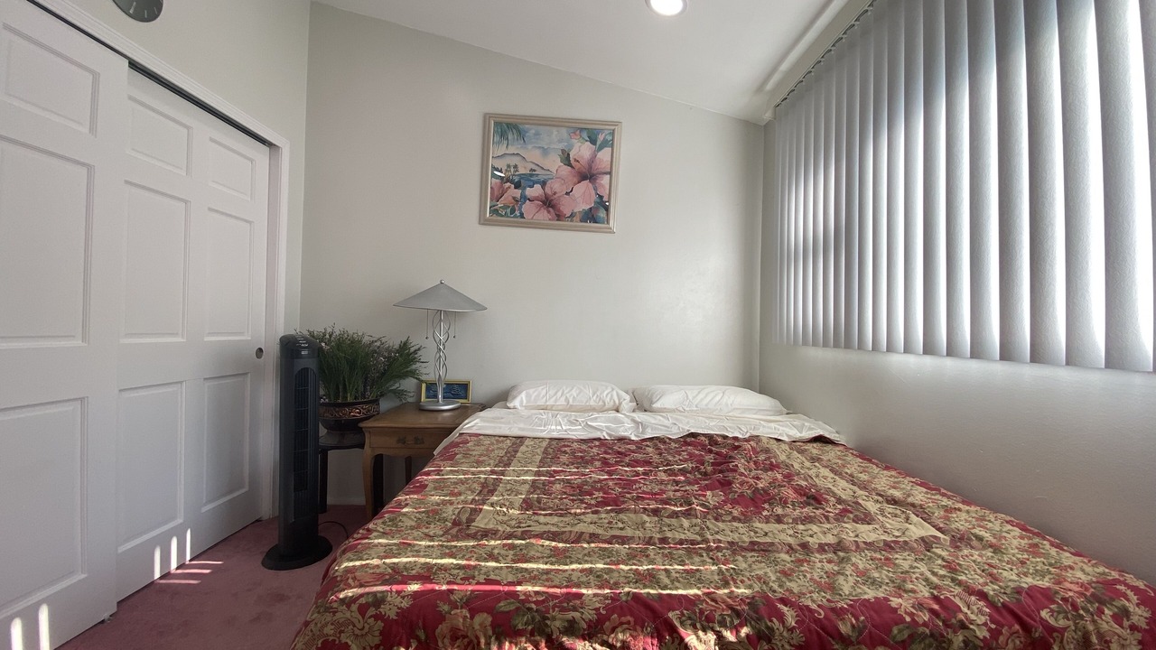 Photo of Bedroom in Des Plaines