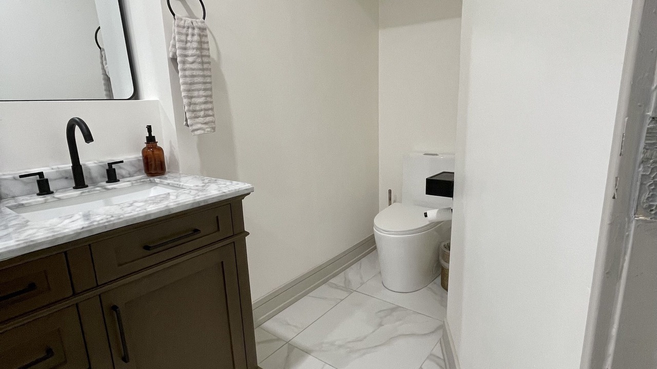 Photo of Bathroom in Bronzeville