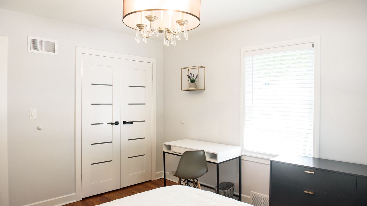 Photo of Bedroom in Arlington Heights