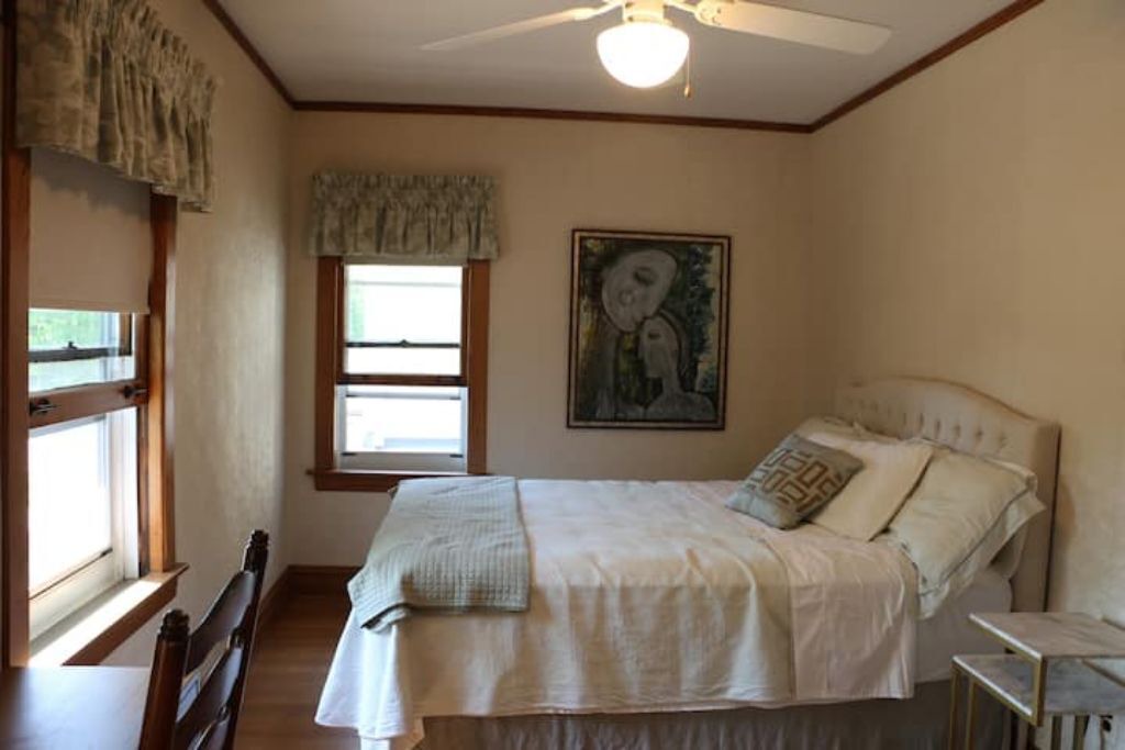 Photo of Bedroom in Old Irving Park
