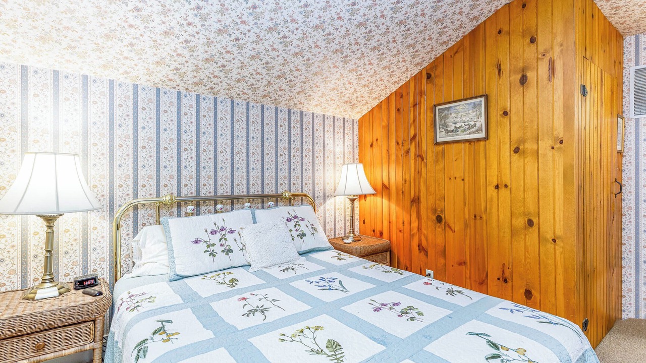 Photo of Bedroom in Galena