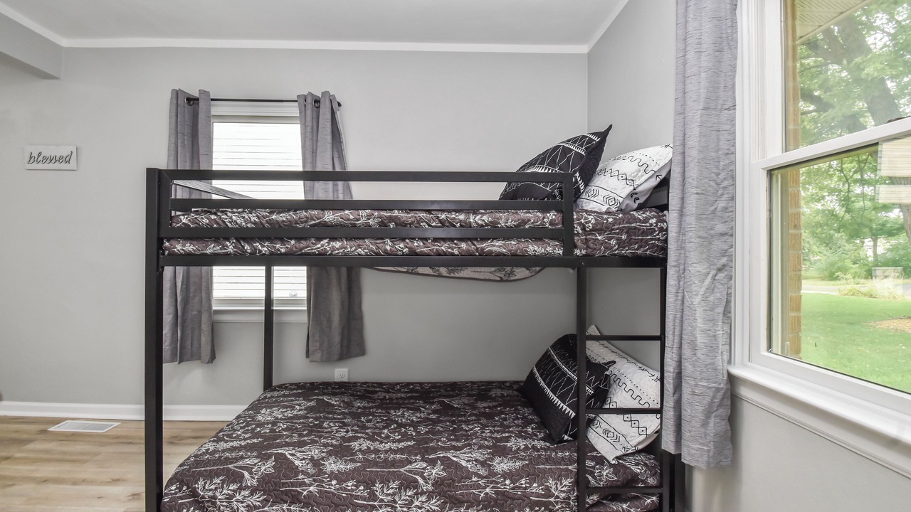 Photo of Bedroom in Orange Prairie
