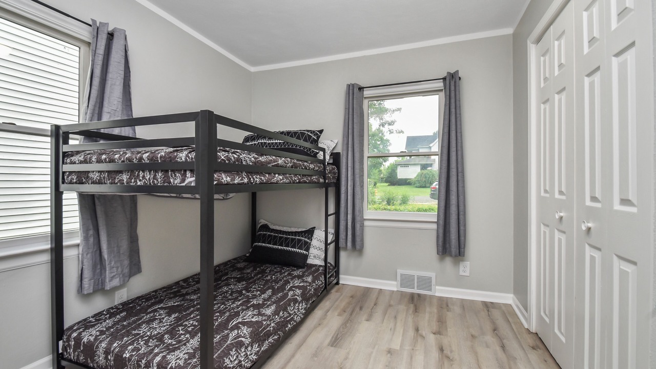 Photo of Bedroom in Orange Prairie